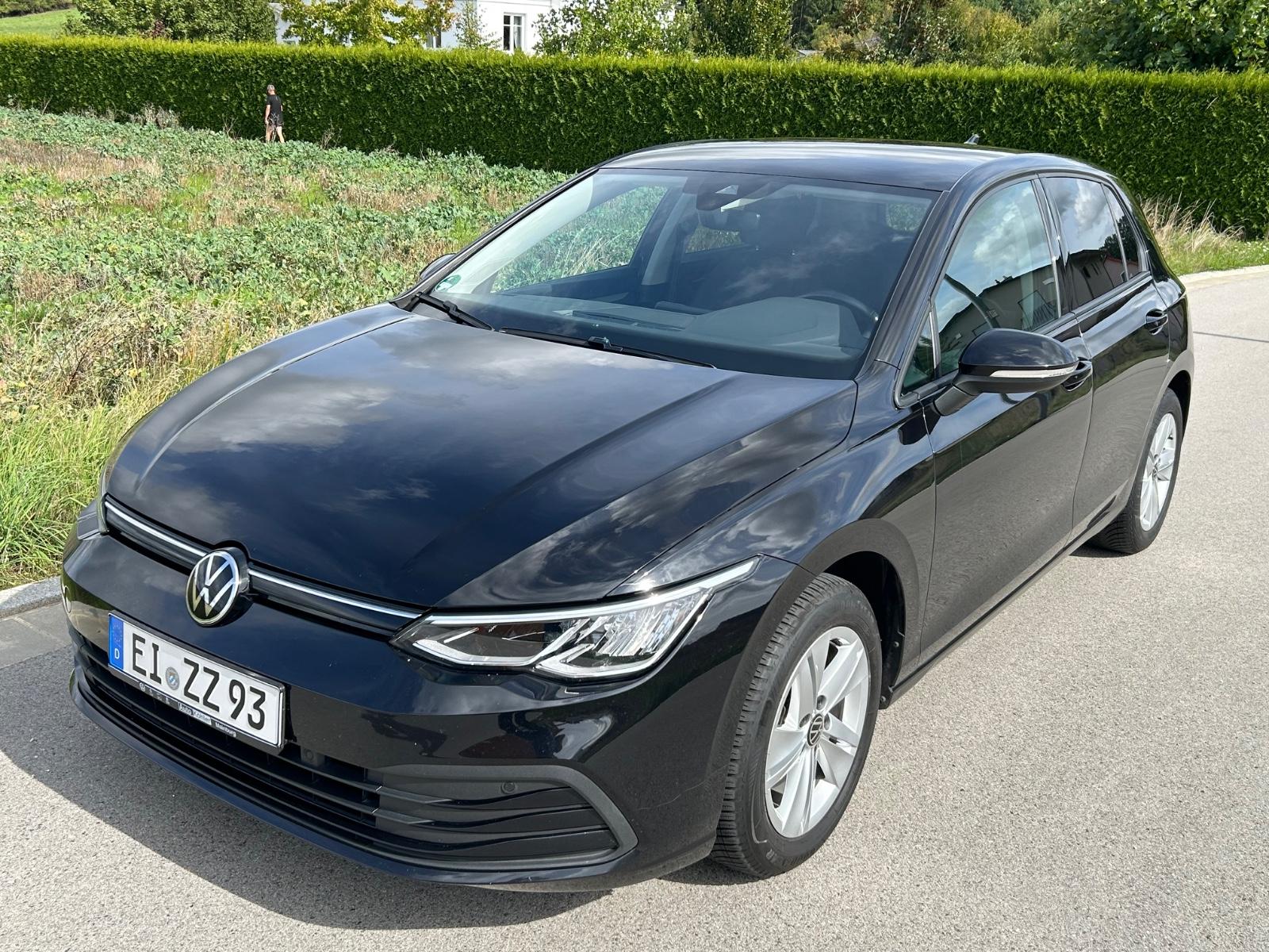 Volkswagen Golf 1.5 TSI evo 131PS schwarz sparsam