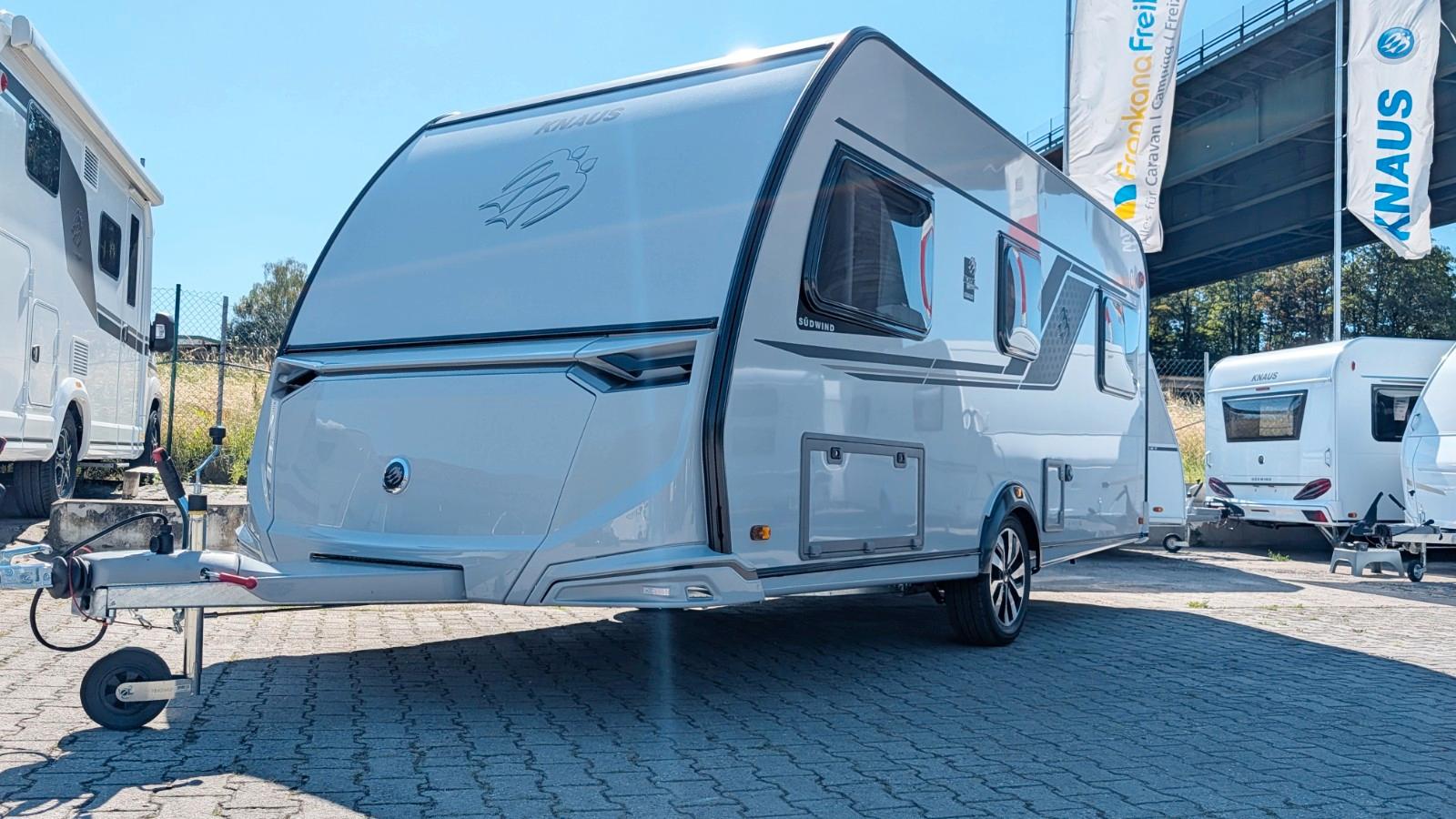 Knaus Südwind 460 EU Black Selection Modell 26 23/26
