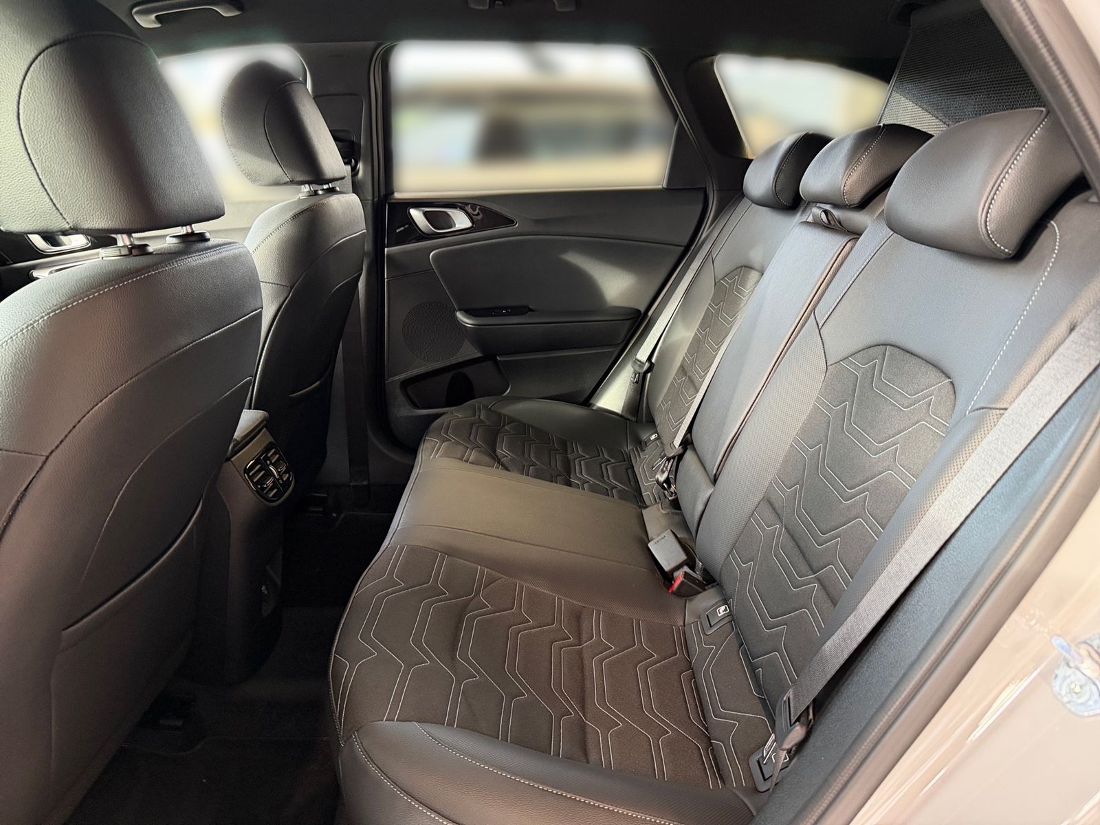 Fahrzeugabbildung Kia CEED_SW 1.0T 48V DCT 100 NIGHTLINE