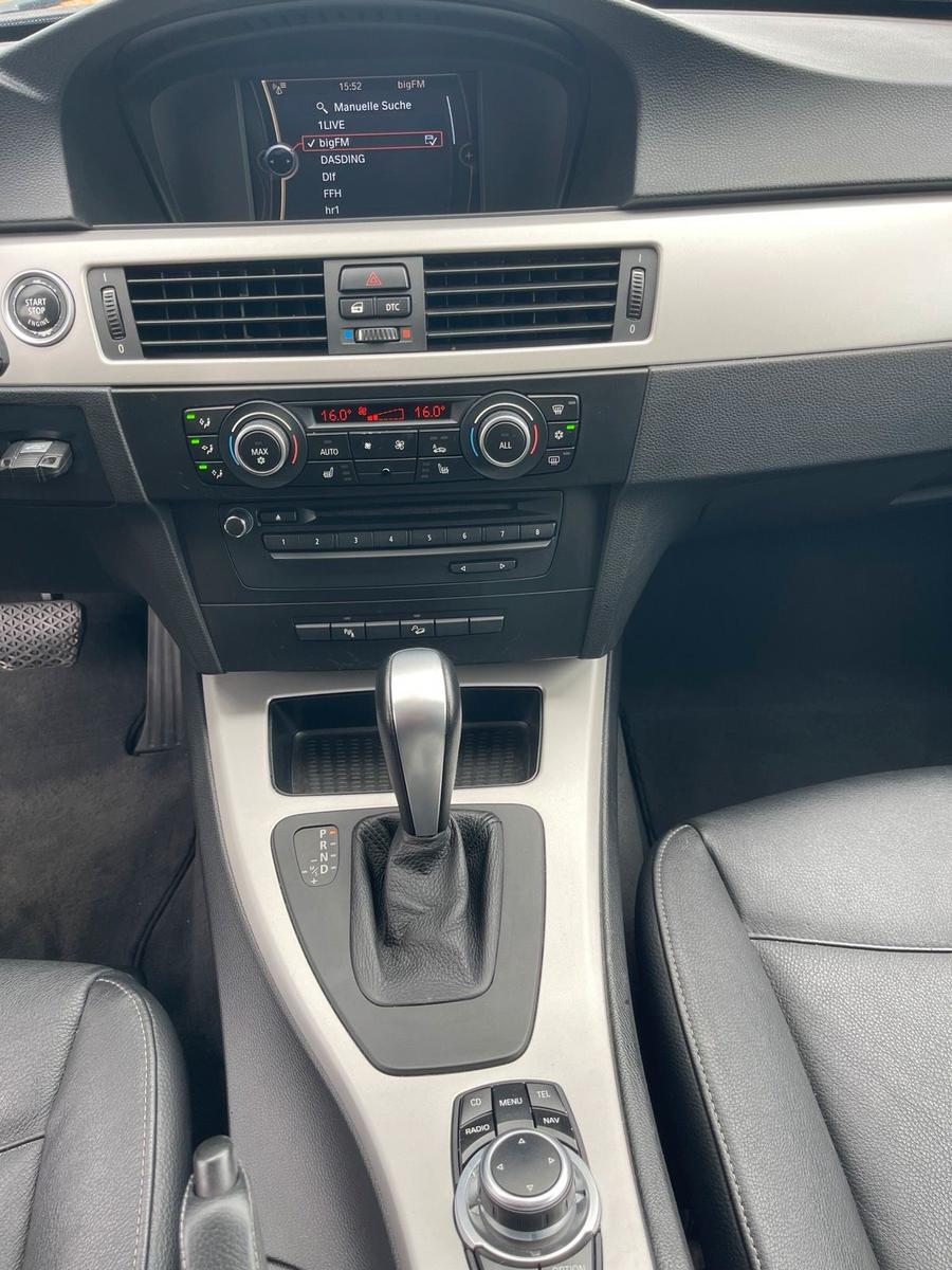 BMW 320 2010 — photo 10