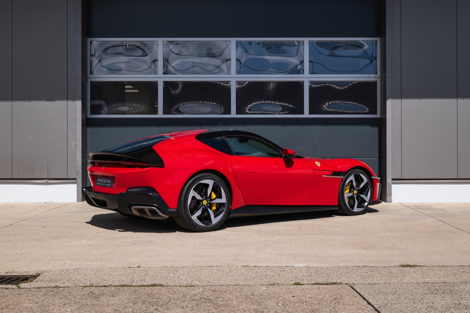 Ferrari LIFT/CARBON/RACING SEATS/ACC