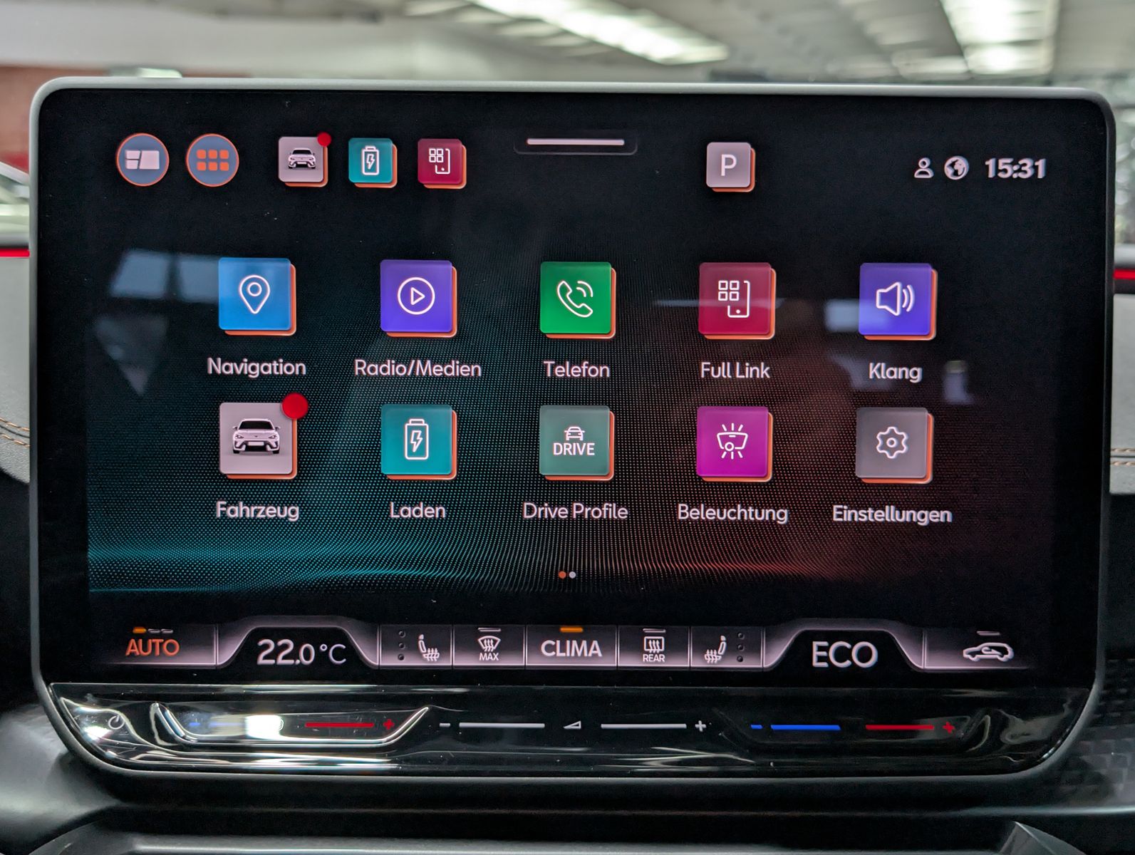 Fahrzeugabbildung CUPRA Leon 1.5 e-Hybrid PLUG-IN LED INTELIG-DRIVE EDGE