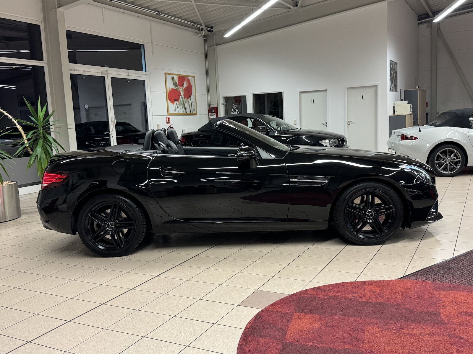 Fahrzeugabbildung Mercedes-Benz SLC 180 AMG /Night/LED/Navi/Ambiente/Airscarf
