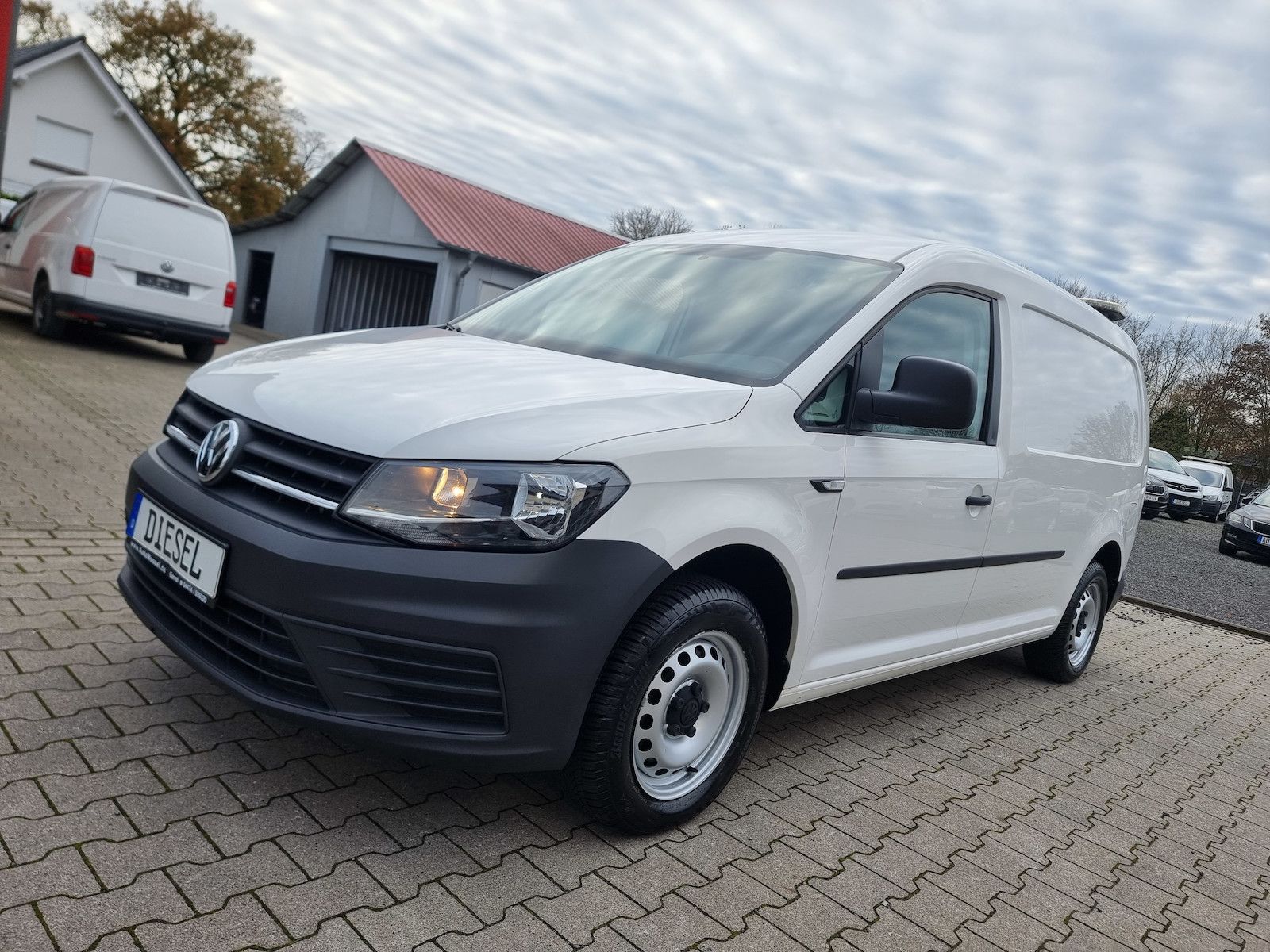 VW Caddy Maxi Kasten BMT AHK Regal Klima Tempomat