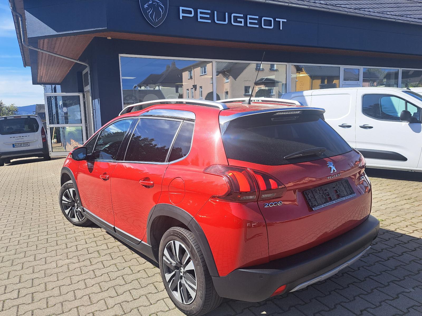 Peugeot 2008 Allure PureTech 110 EAT6 Stop&Start