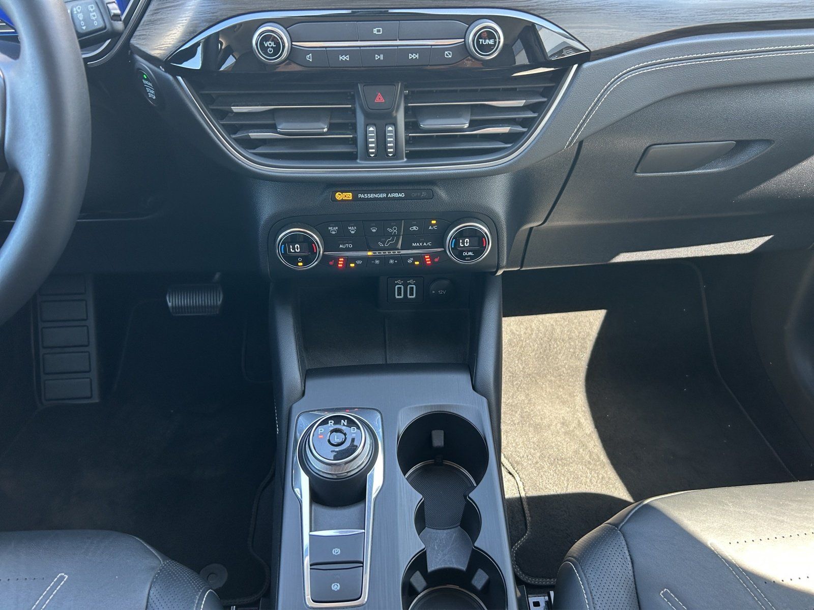 Fahrzeugabbildung Ford Kuga 2.5 PHEV Vignale Aut./LED/ACC/KAMERA/SHZ/