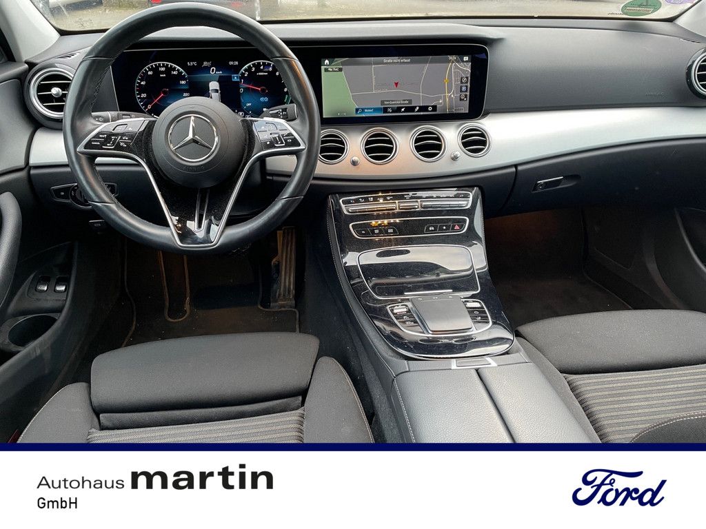 Fahrzeugabbildung Mercedes-Benz E 300 T e Avantgarde LED ACC KAMERA PTS SHZ