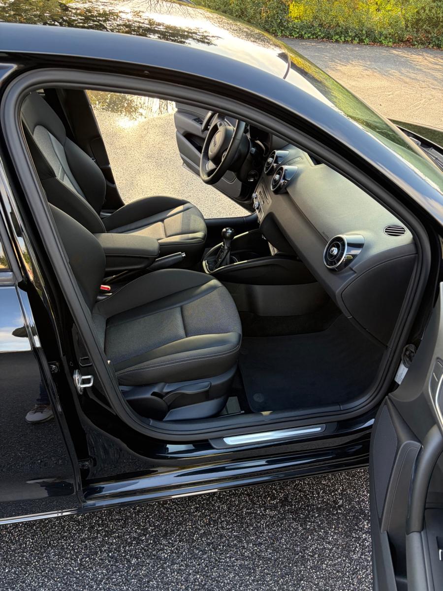 Audi A1 1.4 TFSI Sportback  -- Scheckheftgepflegt --