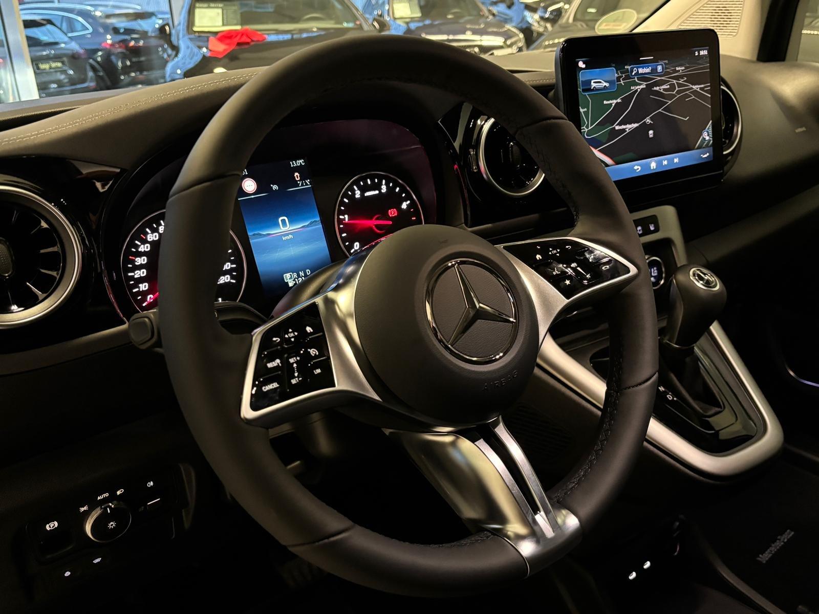 Mercedes-Benz T 180 d PROGRESSIVE EDITION 17"+WINTERPKT+CARPLA