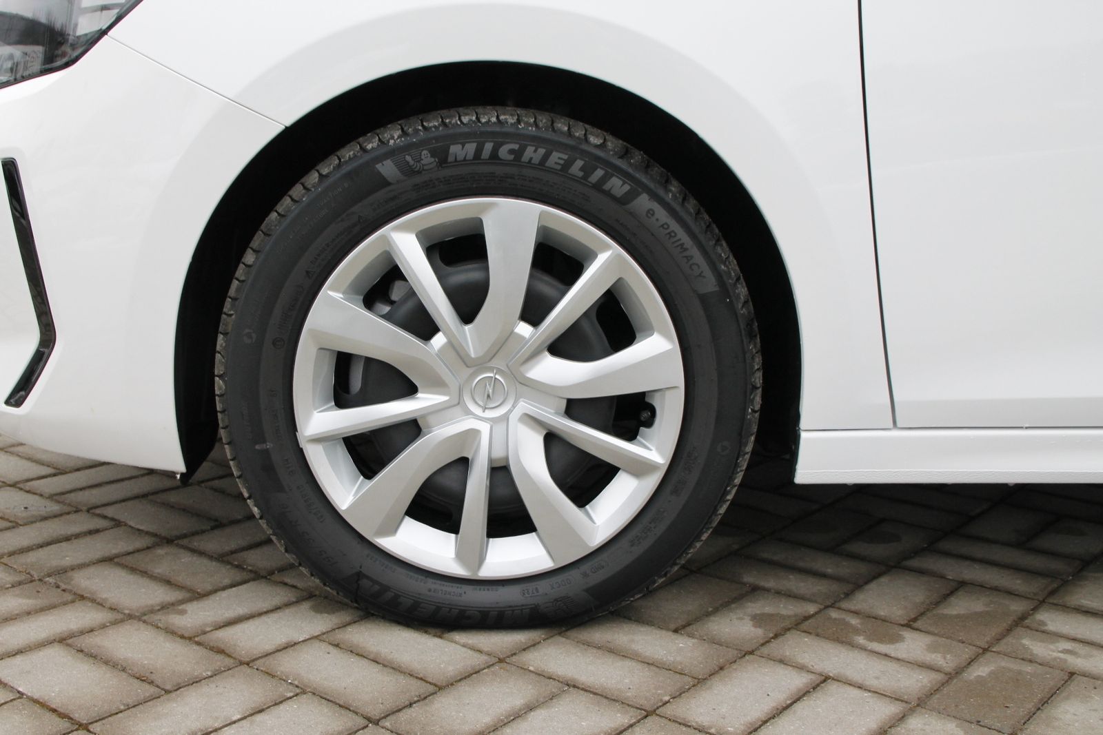 Fahrzeugabbildung Opel Corsa F Edition