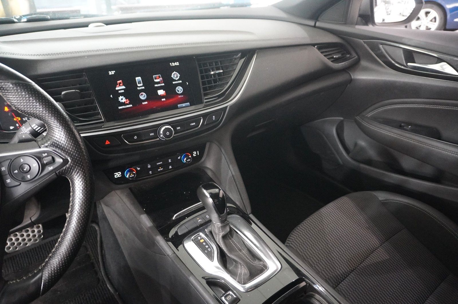 Fahrzeugabbildung Opel Insignia B GS 2.0D DYNAMIC NAVI/LED/KAMERA/AHK
