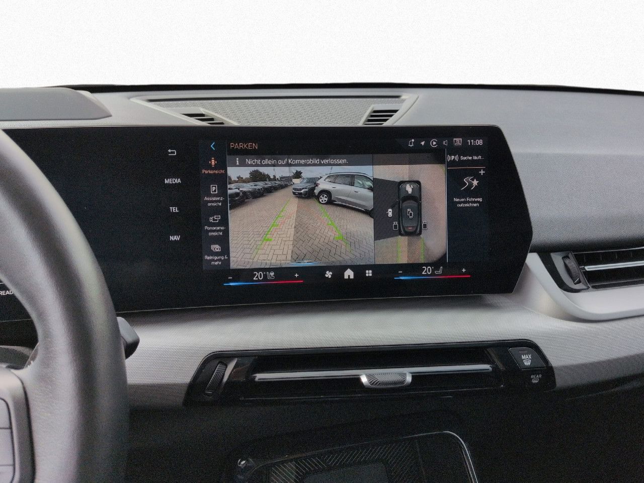 BMW iX2 - Bild 18