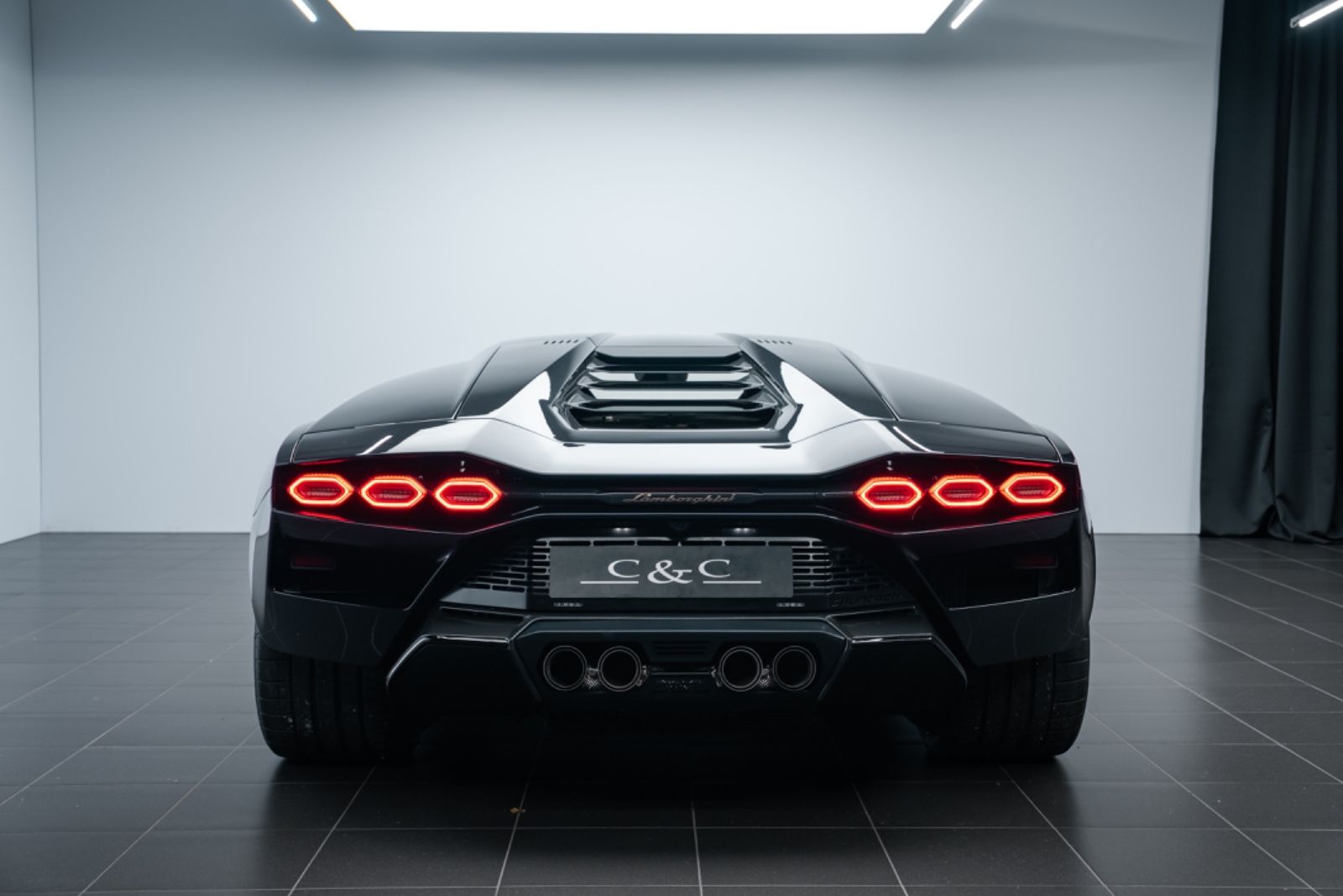 Fahrzeugabbildung Lamborghini Countach LPI 800-4 1of112/CARBON/LIFT