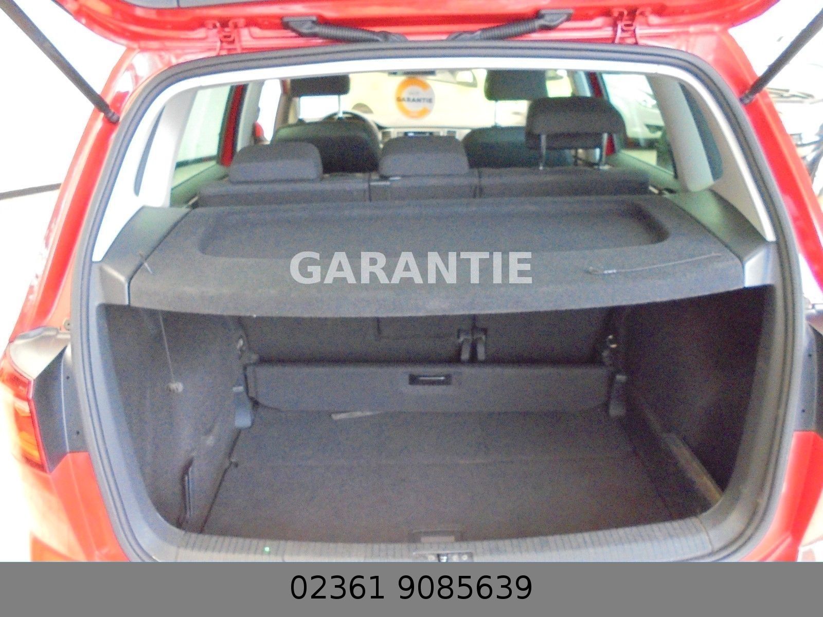 Fahrzeugabbildung Volkswagen Golf Sportsvan VII  BMT/Panorama/Start-Stopp