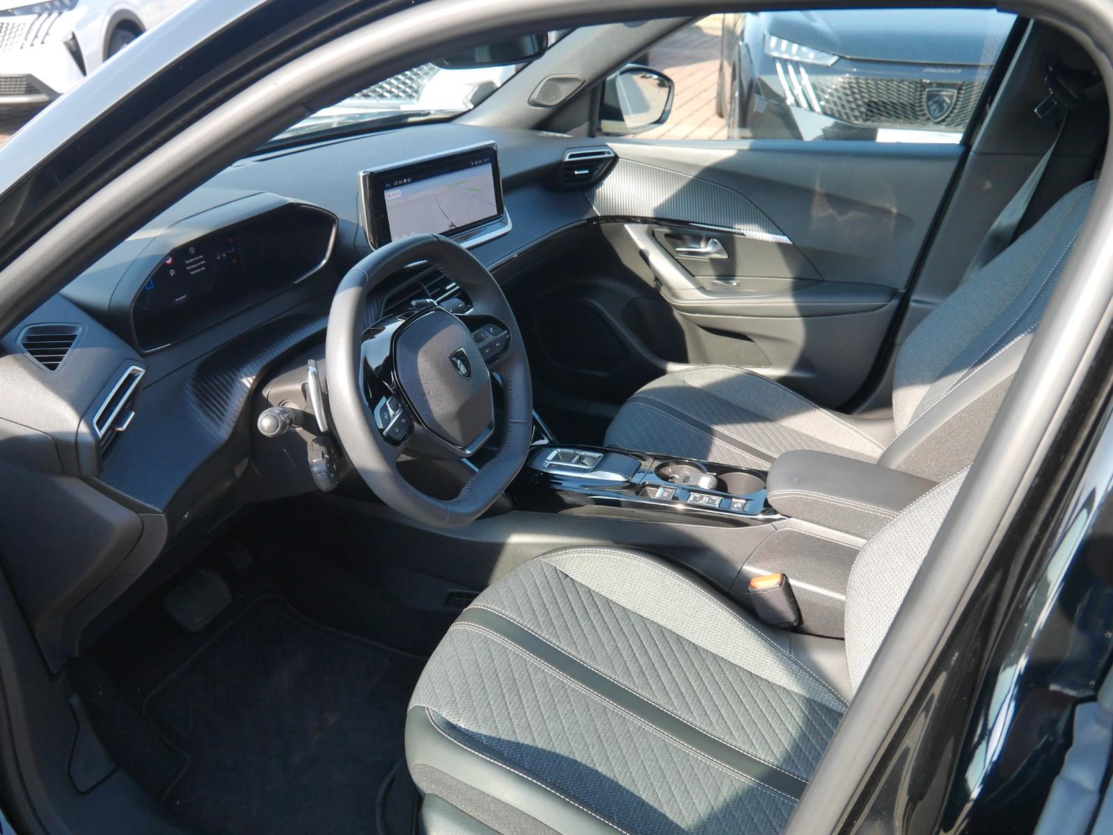 Peugeot 2008 Hybrid 145 LED/Navi/ACC/SHZ/360-Grad