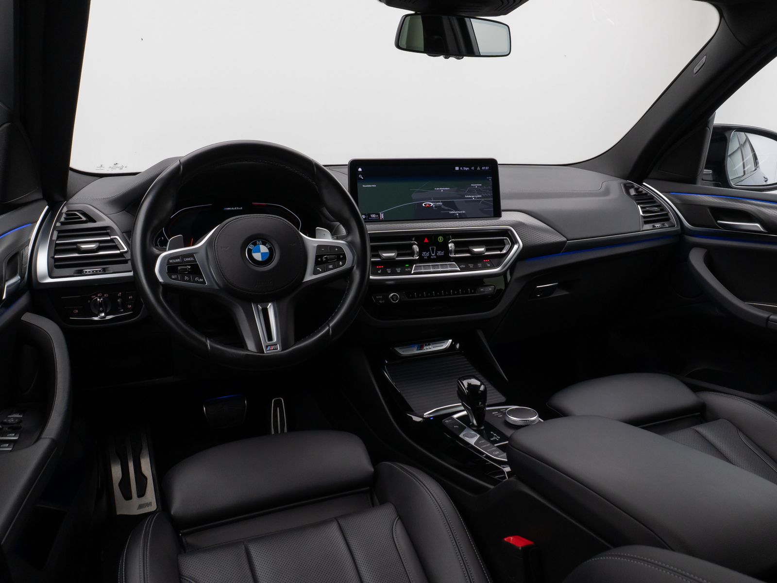 Fahrzeugabbildung BMW X3 M40d Kamera Laser HUD DAB H/K AHK Komfort 20"