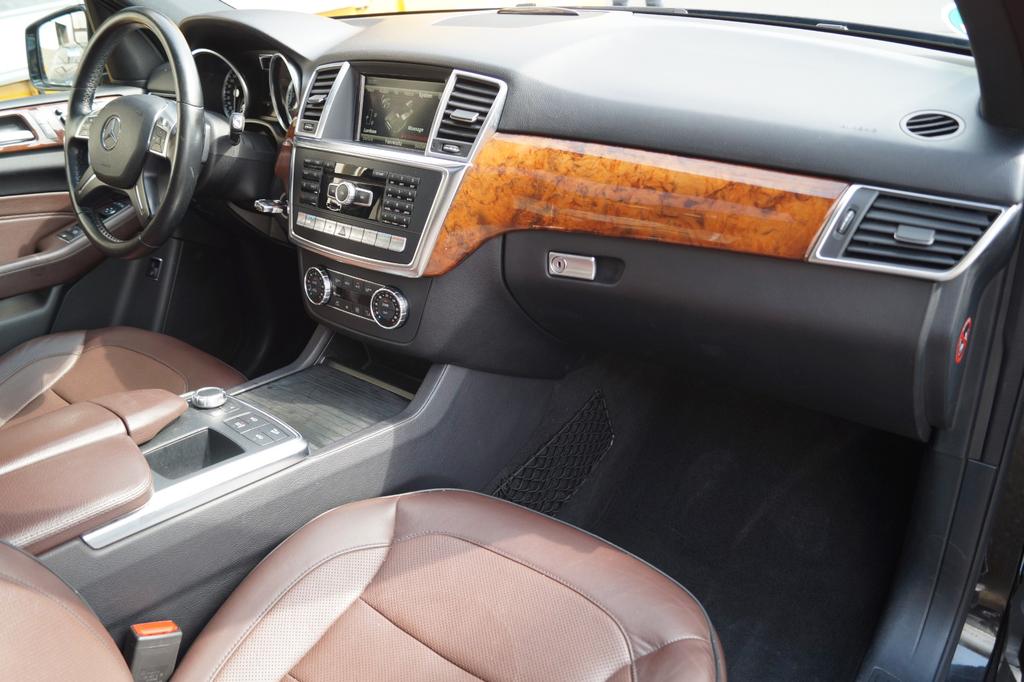 Mercedes-Benz ML 500