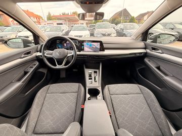 Volkswagen Golf - 11
