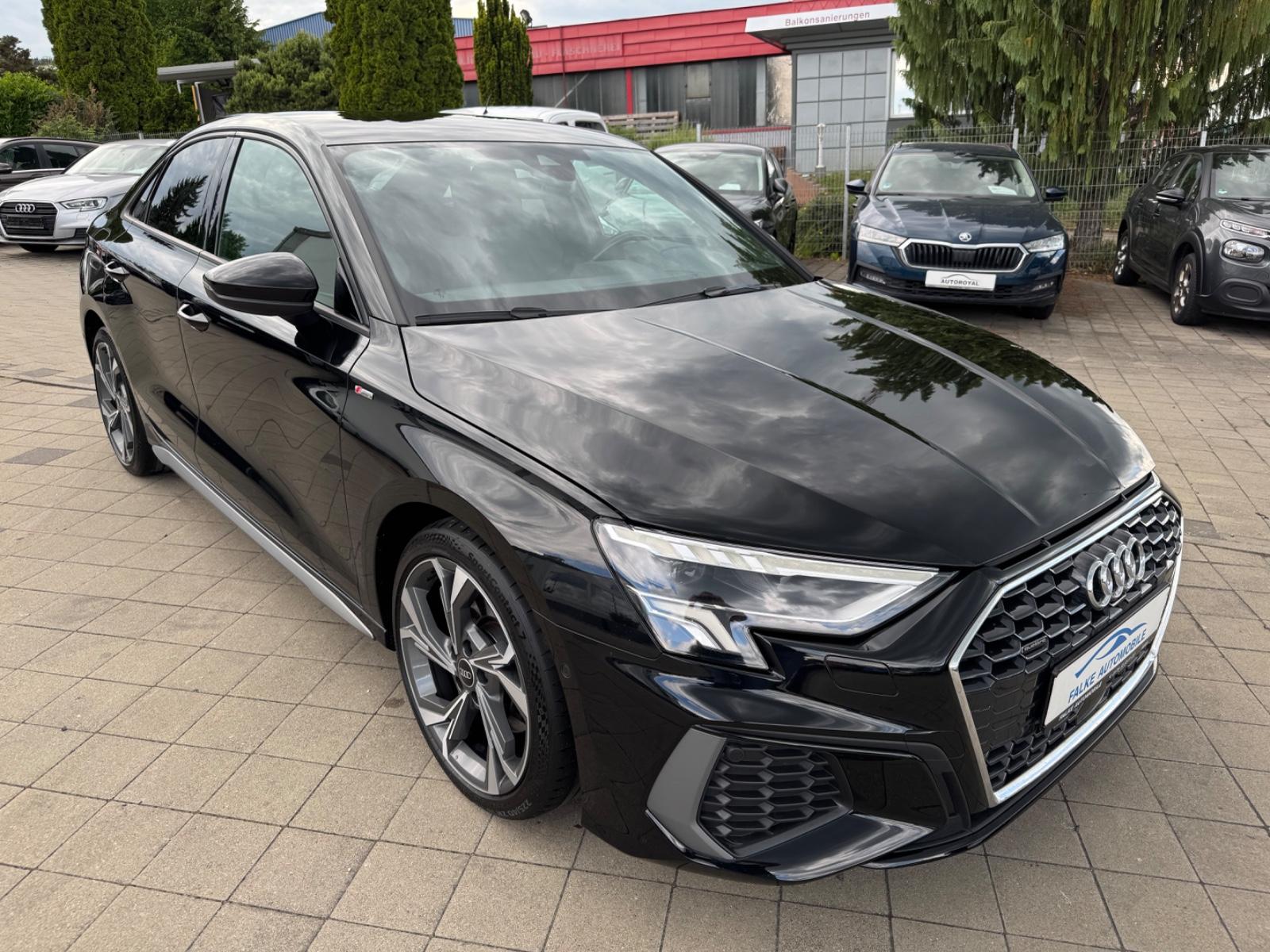 Audi A3 40 TFSI quattro S line-Matrix Led-Leder-1Hand