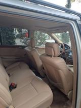 Mercedes-Benz GL 450 4MATIC - - weiße Mercedes-Benz GL 450