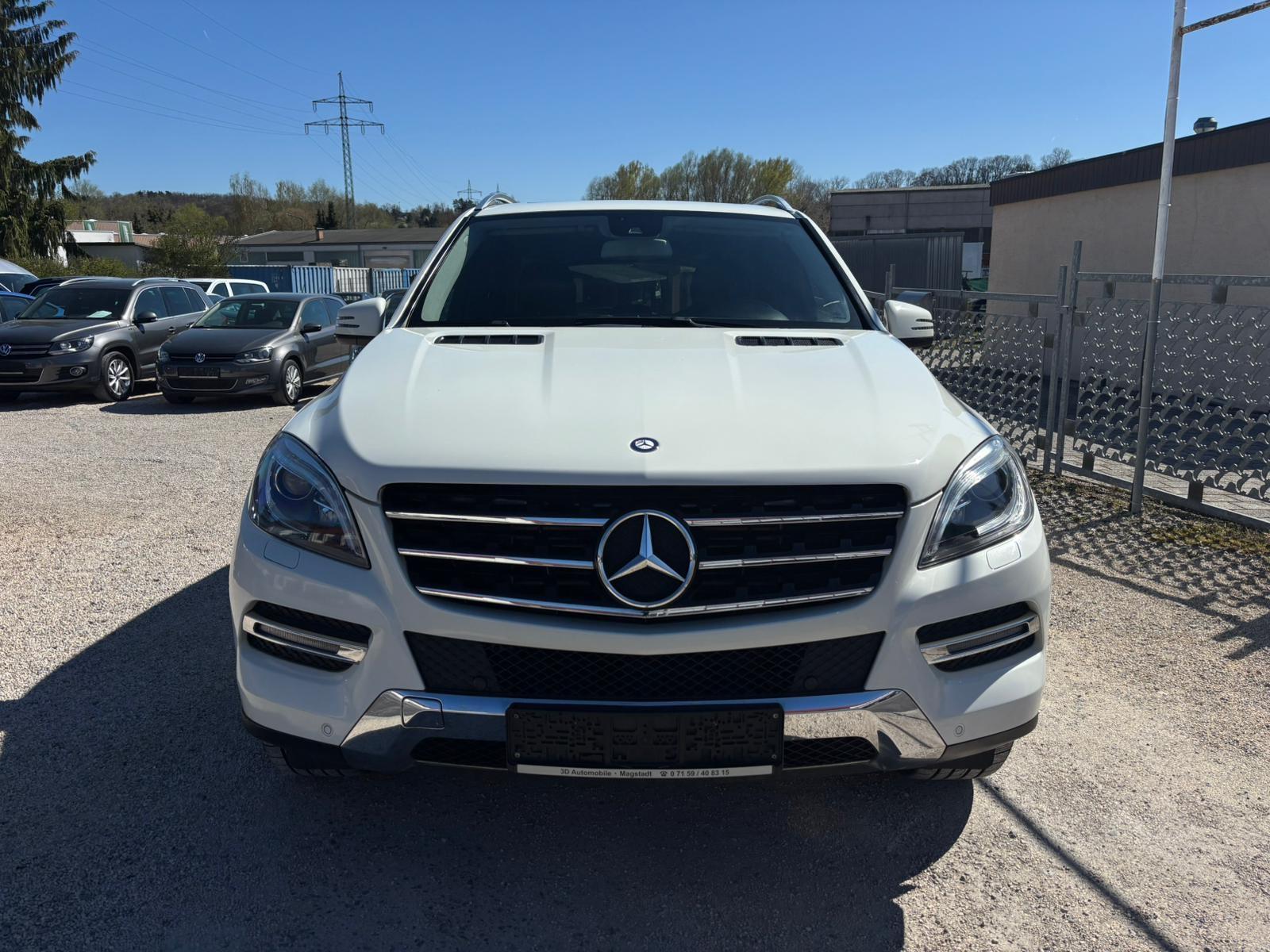 Mercedes-Benz ML 350  CDI BlueTec,Schiebedach,Leder,AHK,Euro 6