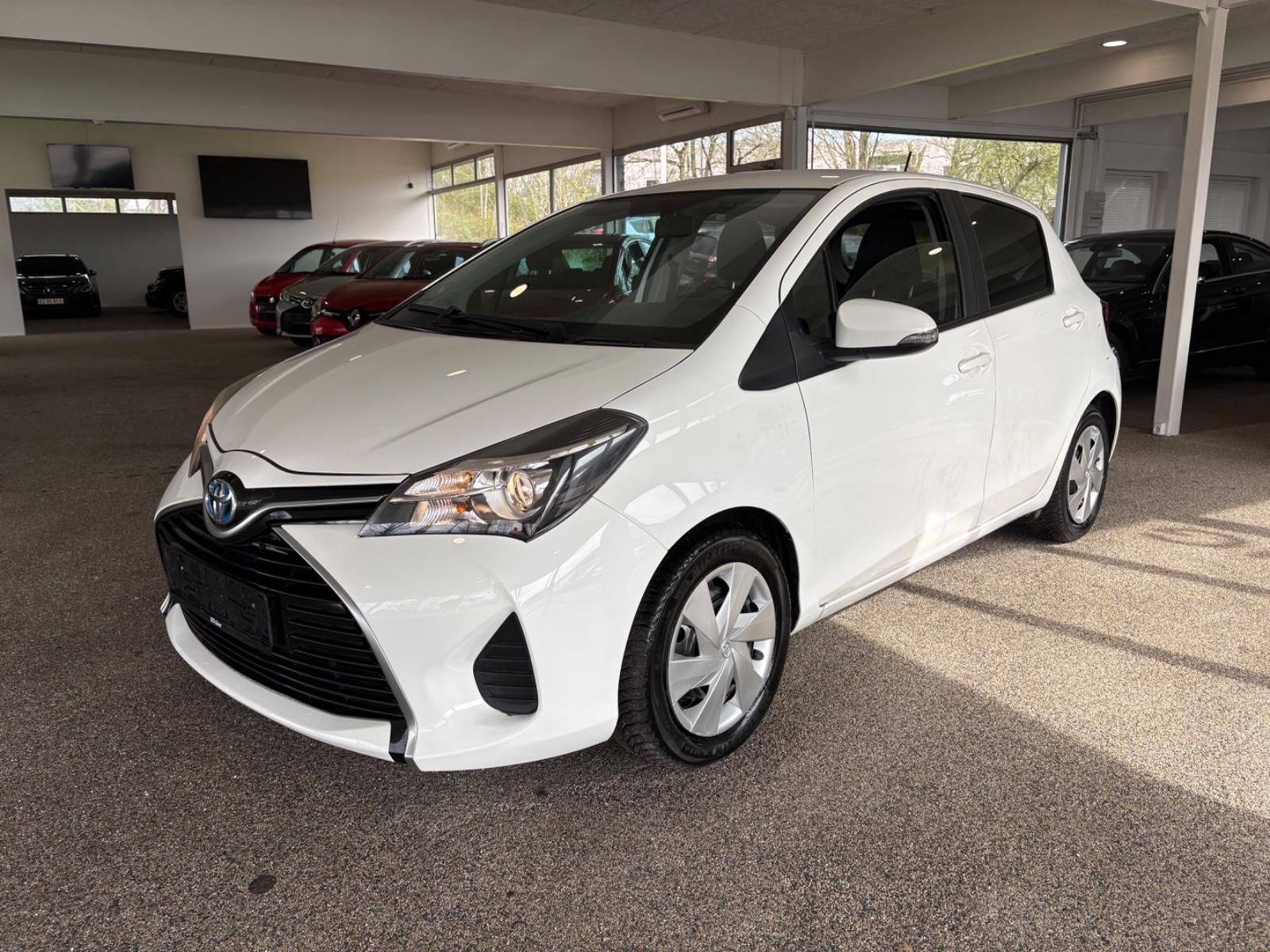 Toyota Yaris 1.5hybrid E-cvt Van