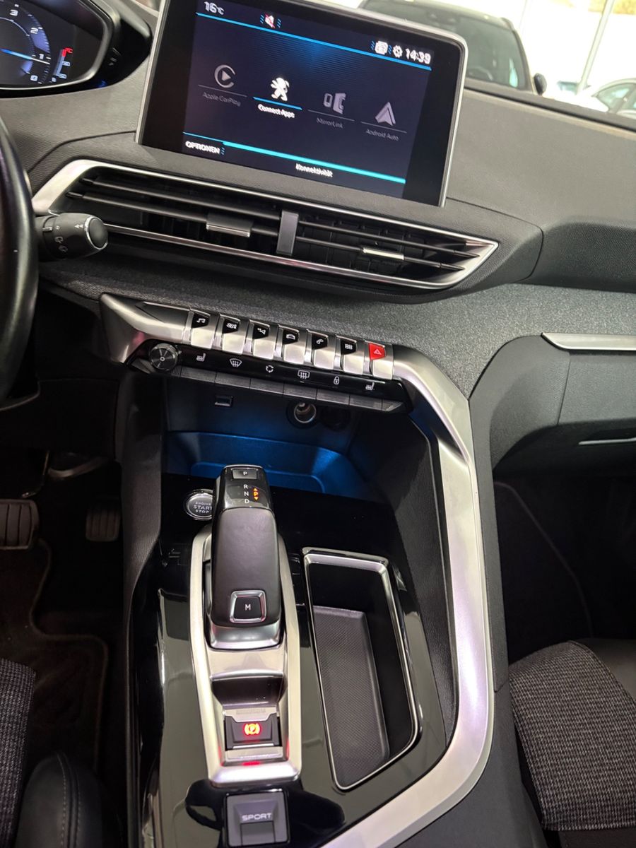 Fahrzeugabbildung Peugeot 3008 Allure