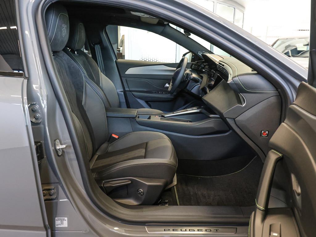 Peugeot 308 SW GT Neu DIESEL 130 EAT8 AHK ACC LED 360°
