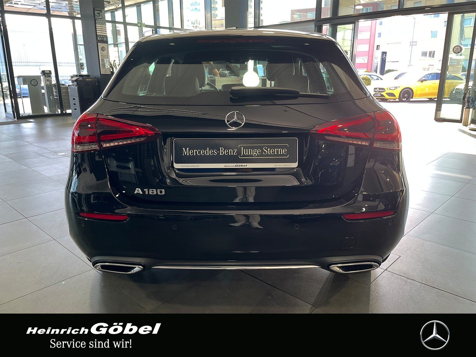 Fahrzeugabbildung Mercedes-Benz A 180 PROGRESSIVE+LED+NAVI+SHZ+CARPLAY