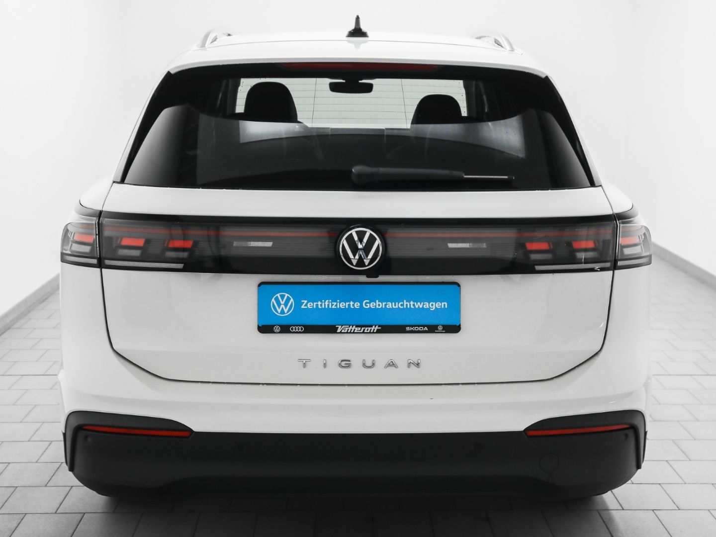 Volkswagen Tiguan 2.0 TDI DSG GOAL Navi AHK foto 4
