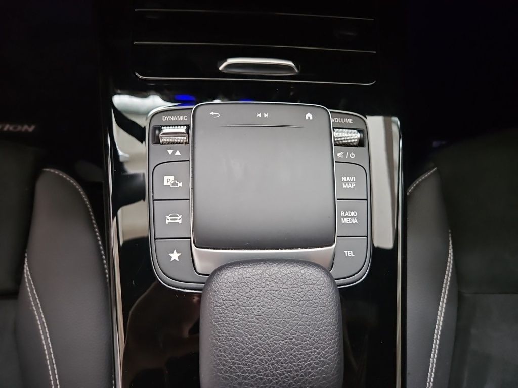 Fahrzeugabbildung Mercedes-Benz CLA 200 SB AMG Night AHK LED 360° Sport Sound