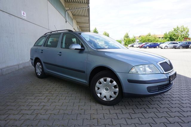 Skoda Octavia Combi Ambiente AHK Klima Radio 1.Hand