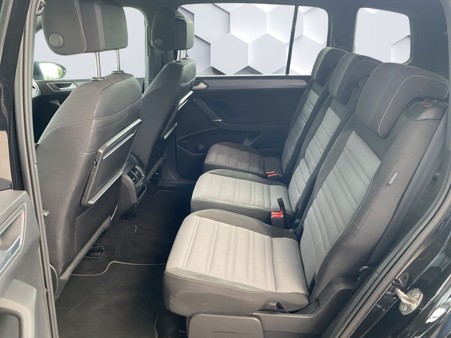 Touran Highline R-Line 1.5TSi DSG 110kW AHZV LED