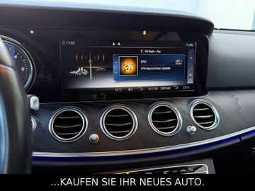 Mercedes E 220 - 12