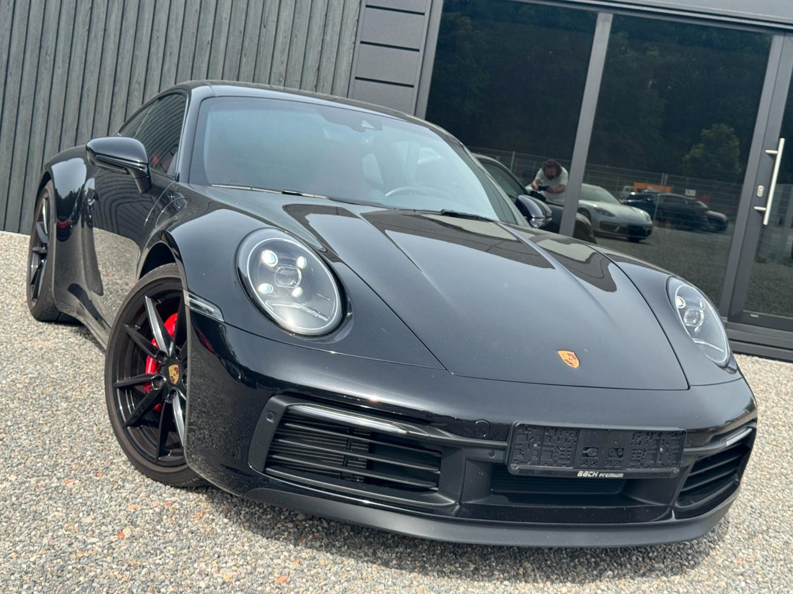 Porsche 911 Carrera 4 S - BOSE / CHRONO / SPORTABGAS