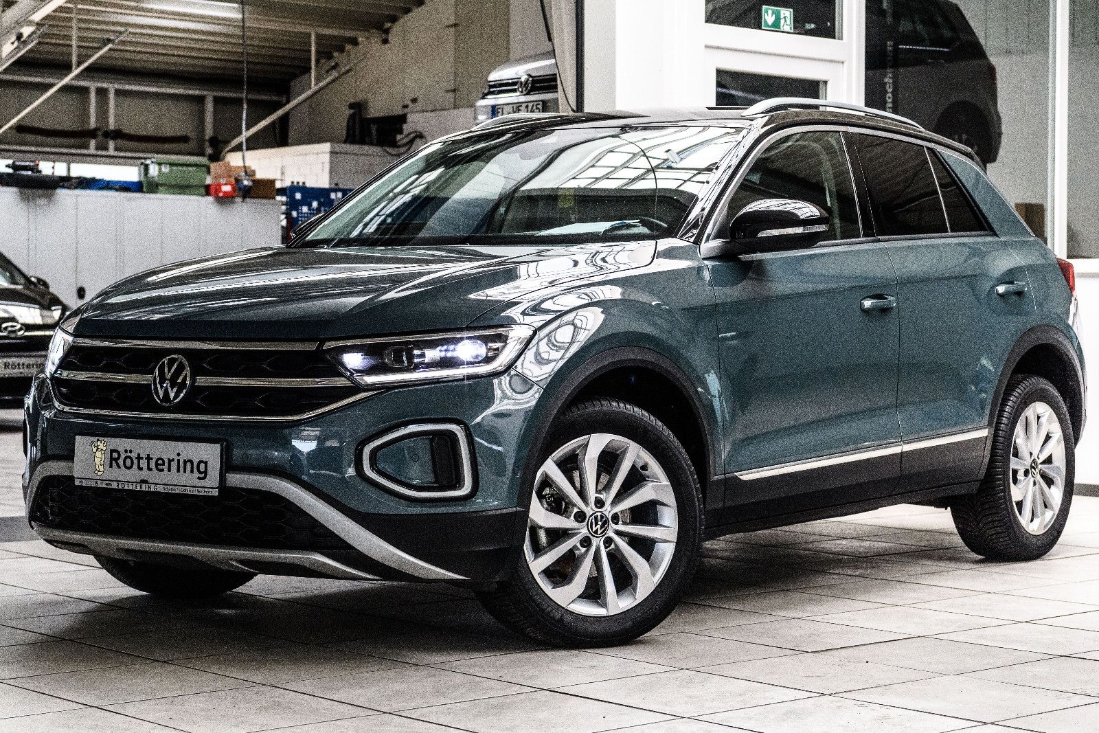 Fahrzeugabbildung Volkswagen T-Roc Style+Navi+We Connect+LED-Plus+ACC+