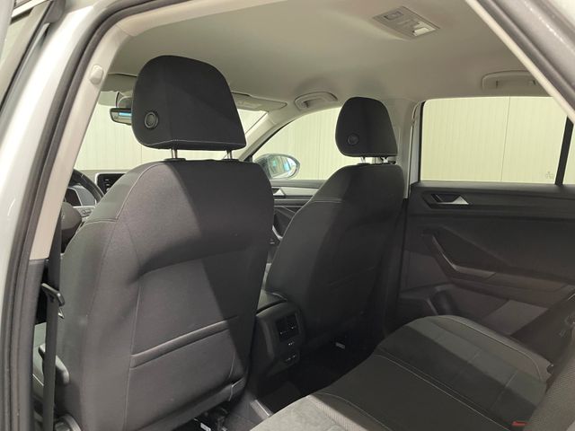 T-Roc Style 1.0 TSI STANDHZG RFK ACC LED SHZ