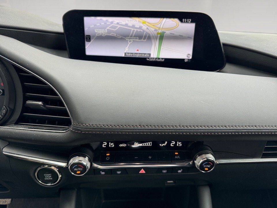 Fahrzeugabbildung Mazda 3 SKYACTIV-X 2.0 M Hybrid SELECTION DES-P BOS A1