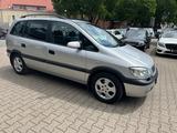 Opel Zafira 2.2 16V / Leder/7Sitze/Tüv 12.2026 - gebrauchte Opel Zafira aus dem Jahr 2001