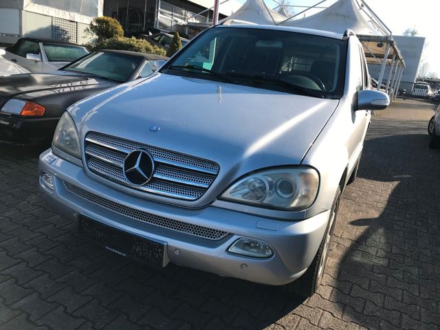 Mercedes-Benz ML 400 CDI Final Edition / Bi-Xenon