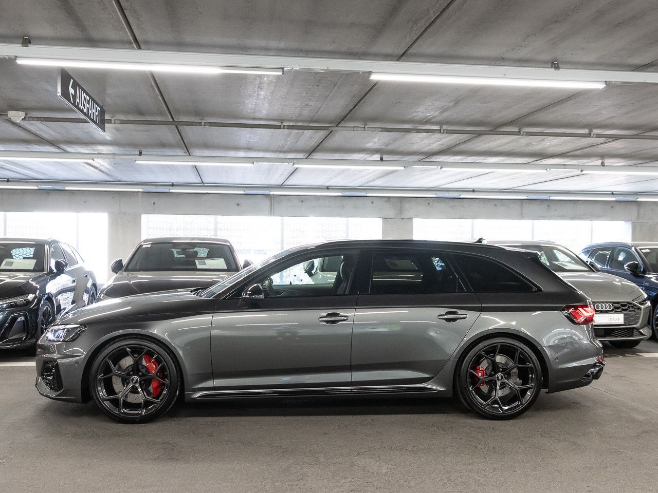 Audi RS4 Avant TFSI quattro Competition Keyless B&O foto 3