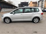 Volkswagen Touran 2.0 TDI Comfortline DSG - VW Touran Gebrauchtwagen in Nürnberg