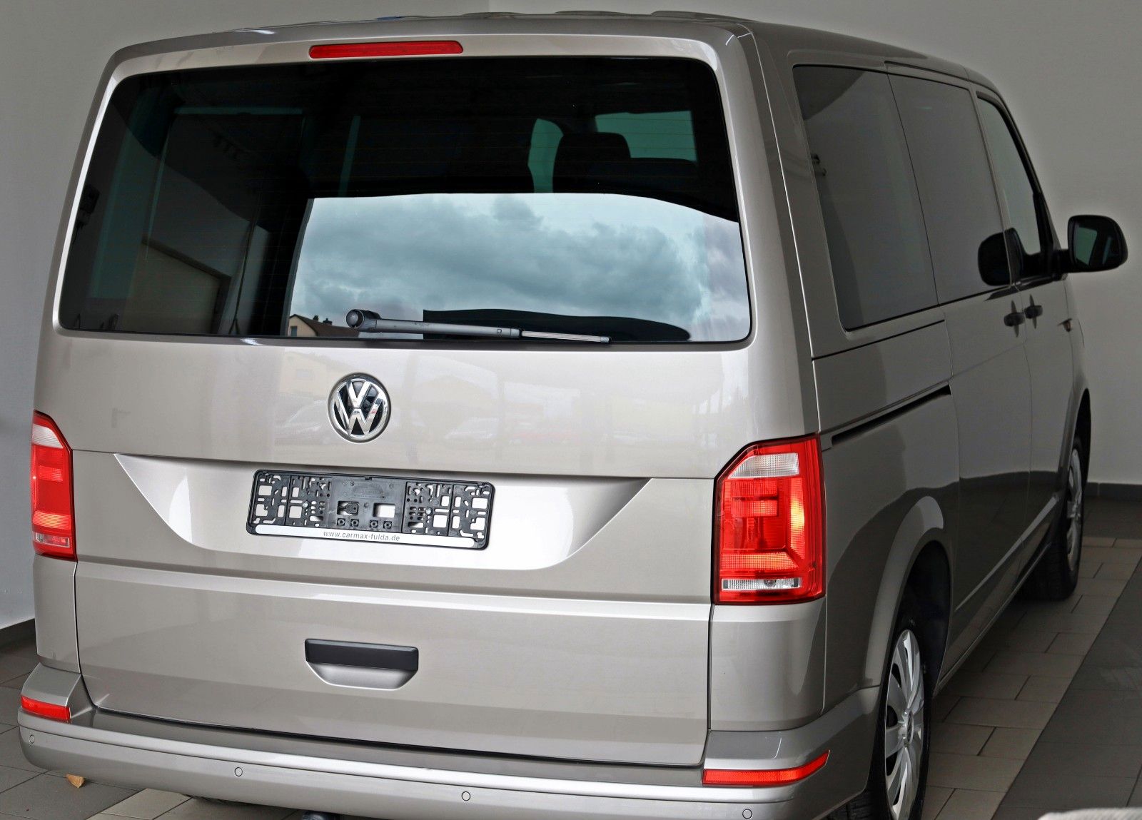 Fahrzeugabbildung Volkswagen T6 Multivan Trendline ACC,SH,PDC,AHK,Allwetter