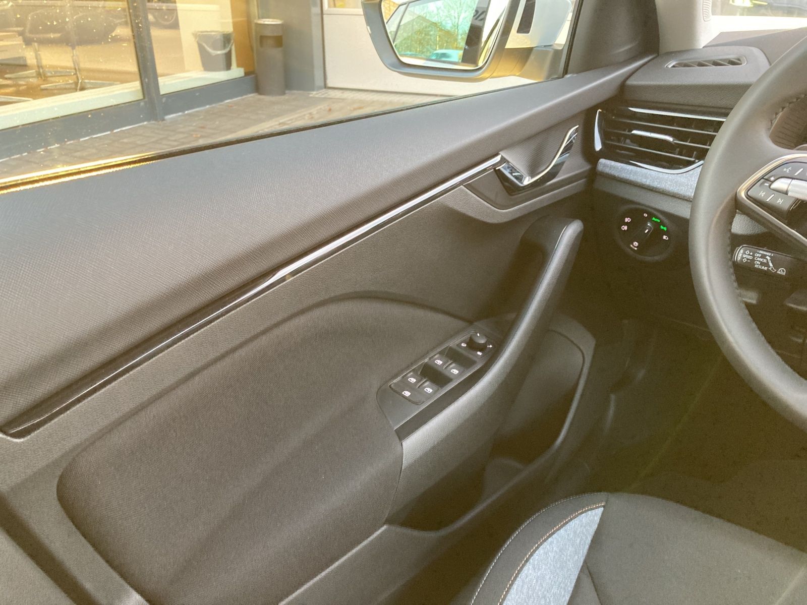 Fahrzeugabbildung SKODA Scala Selection LED, Navi, ACC, LED-Scheinwerfer