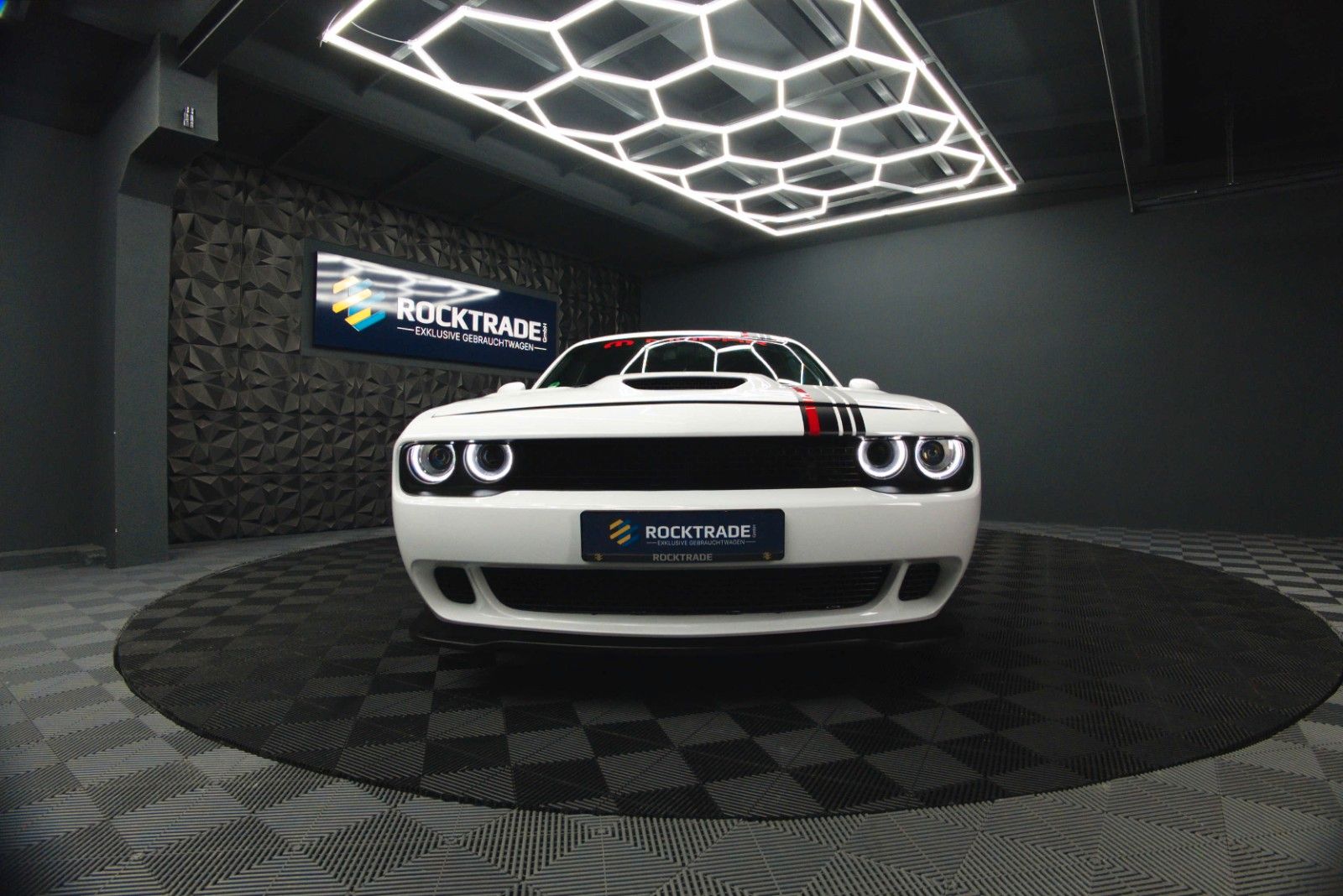 Fahrzeugabbildung Dodge Challenger 5.7 V8 R/T SRT Style *LED*20 Zoll*