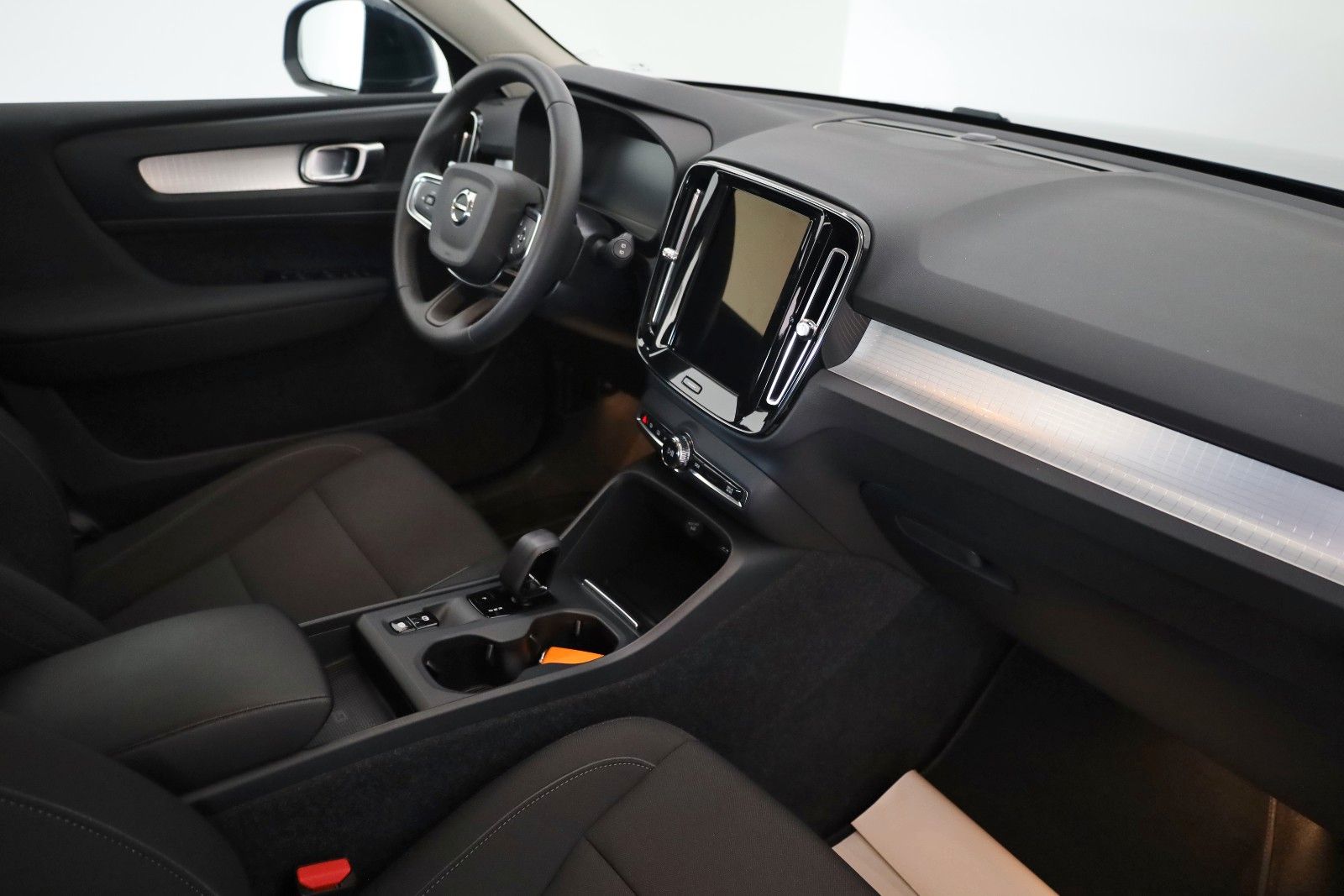 Fahrzeugabbildung Volvo XC40 Inscription Expression, Navi,LED,Kamera,AHK