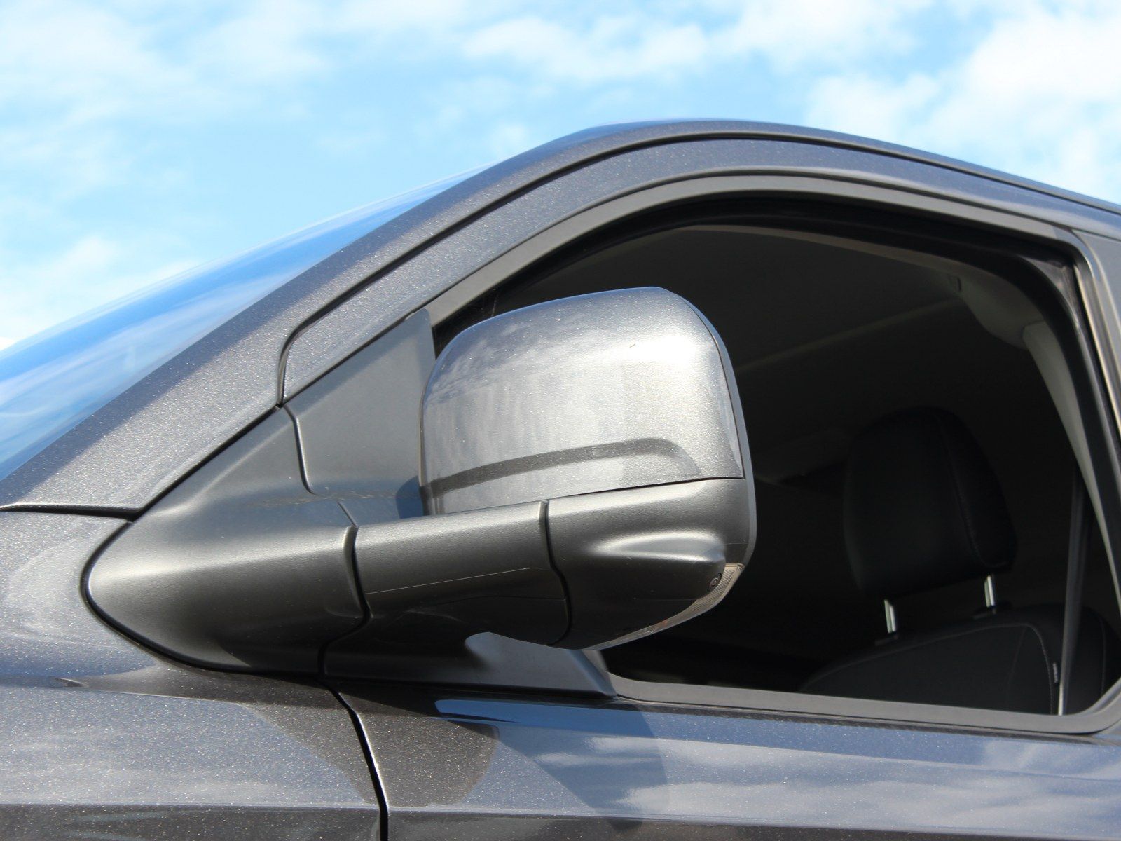 Fahrzeugabbildung Ford Tourneo Custom 320 L1 Tourneo Titanium X AWD