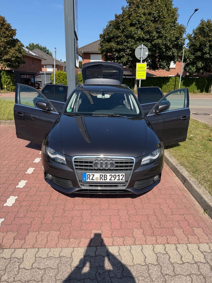 Audi A4 2009 — photo 15