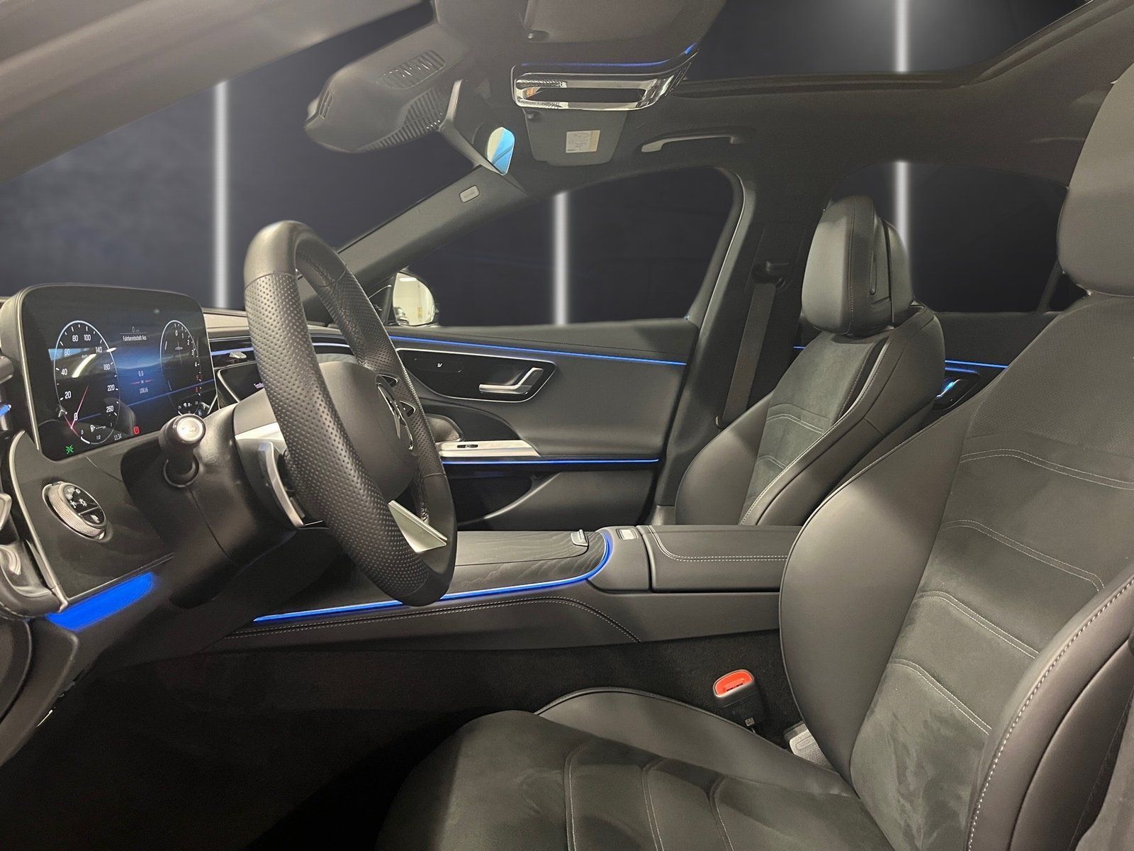 Fahrzeugabbildung Mercedes-Benz E 300 de AMG*Distronic*360*Pano*Burmester*Totwin