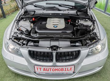 Fahrzeugabbildung BMW Lim. 330d xDrive  |LEDER|PDC|XENON|SHZ|